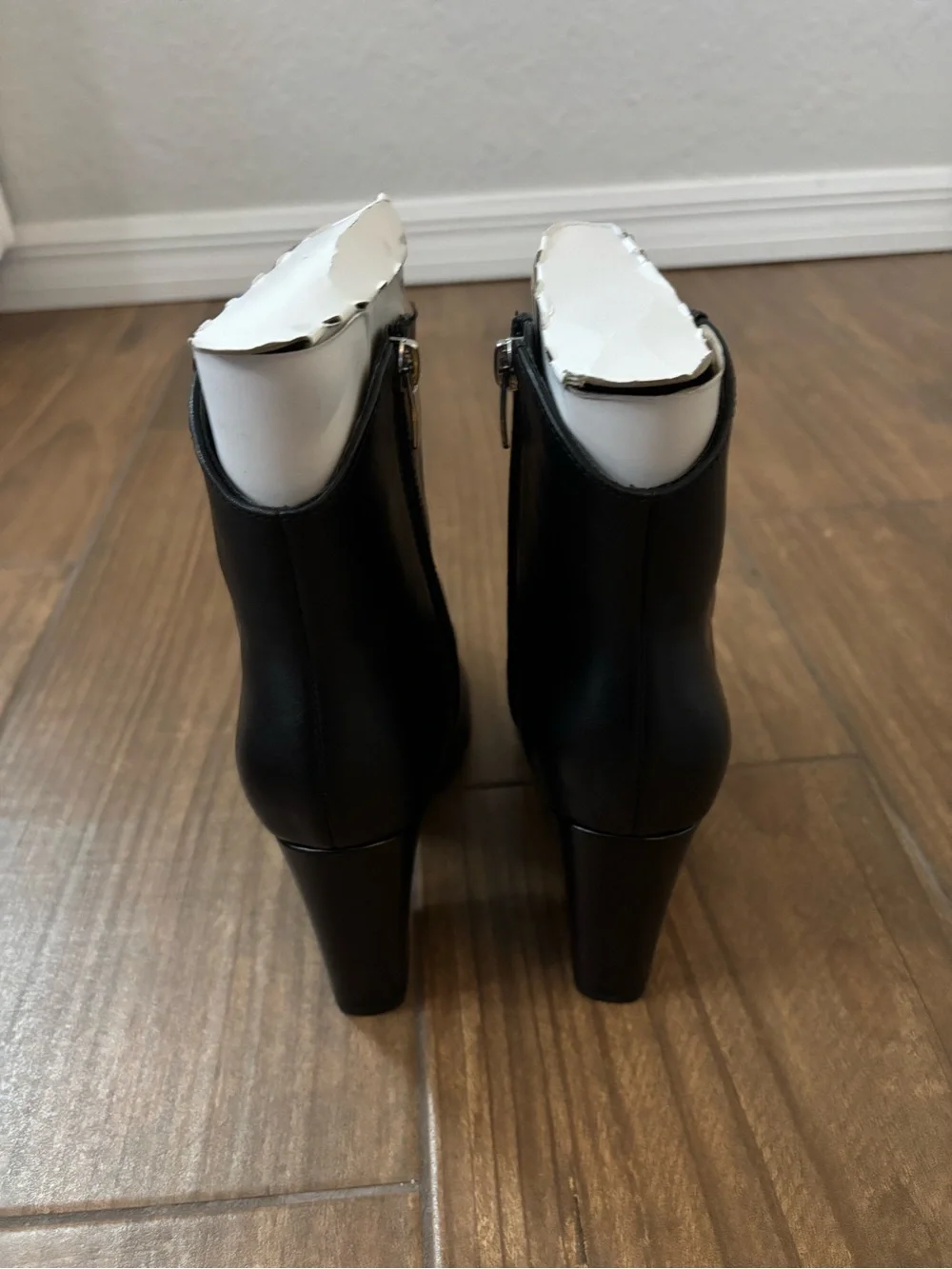 Nine West GHOST Black Leather Pointed Toe Ankle Boot Bootie Block Heel